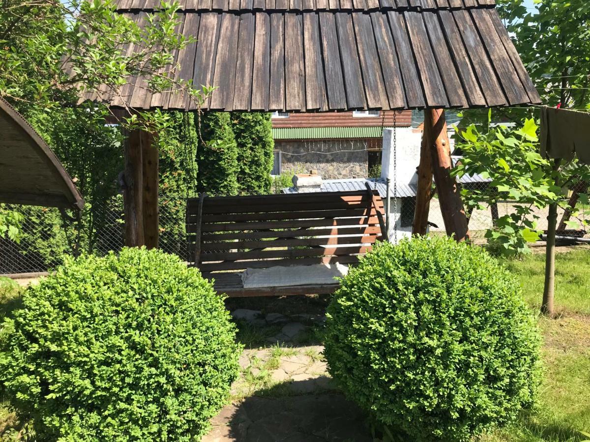 Садиба Червона Калина Private Estate Chervona Kalyna Jaremtsche Exterior foto